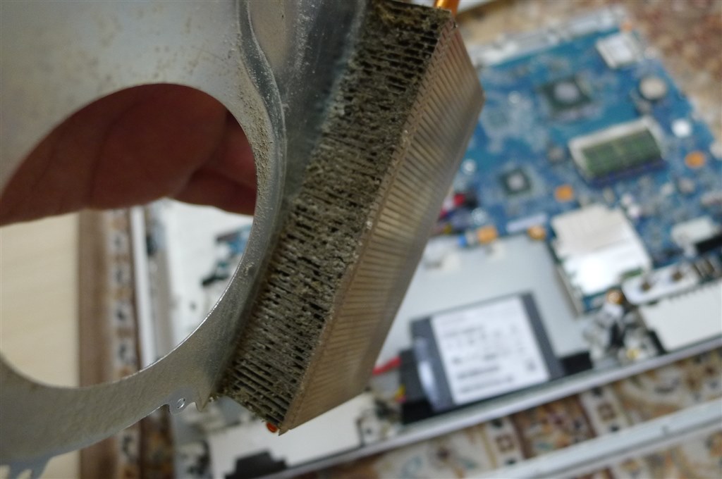 裏蓋を外してファンの掃除をしました！』 SONY VAIO Jシリーズ