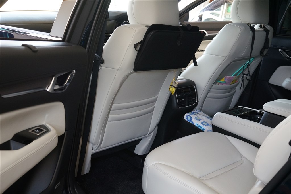 ピュアホワイトな マツダ Cx 8 17年モデル のクチコミ掲示板 価格 Com