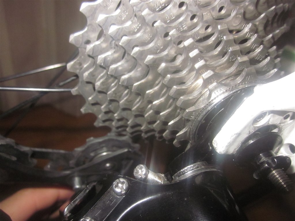 リアディレイラーのガイドプーリーとローギアが接触 クチコミ掲示板 価格 Com