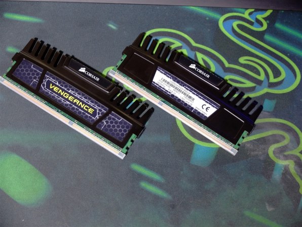 CFD W3U1600HQ-4G [DDR3 PC3-12800 4GB 2枚組]投稿画像・動画