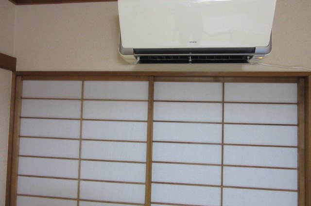 リビングのエアコン選び』 ダイキン うるさら7 AN56VRP-W [ホワイト