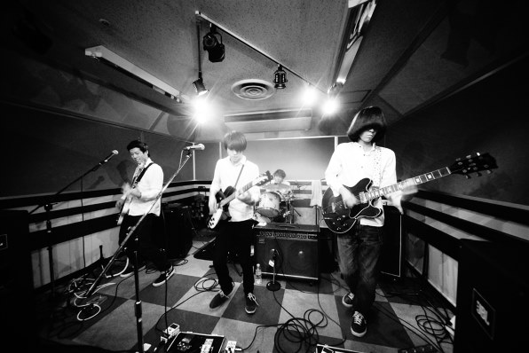 ニコン AI AF Zoom-Nikkor 18-35mm f/3.5-4.5D IF-ED投稿画像・動画