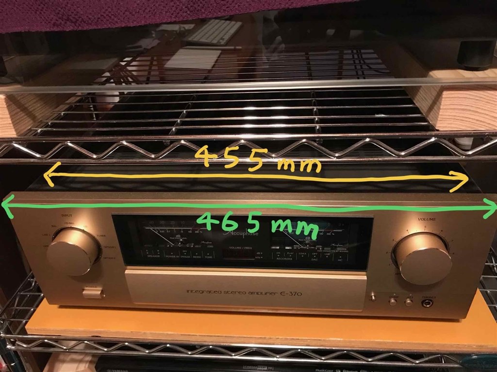ラックに入りきらないAccuphase プリメインアンプ E-4000買って