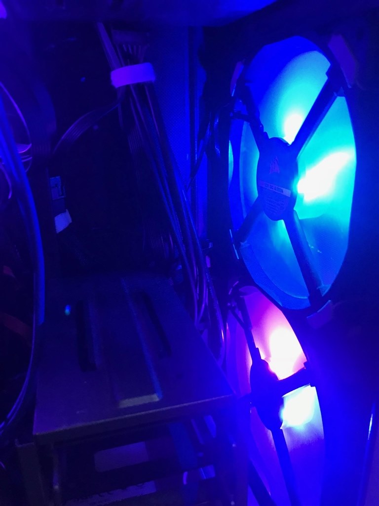 lithing node に認識されていない』 Corsair LL120 RGB 3Fan Pack with