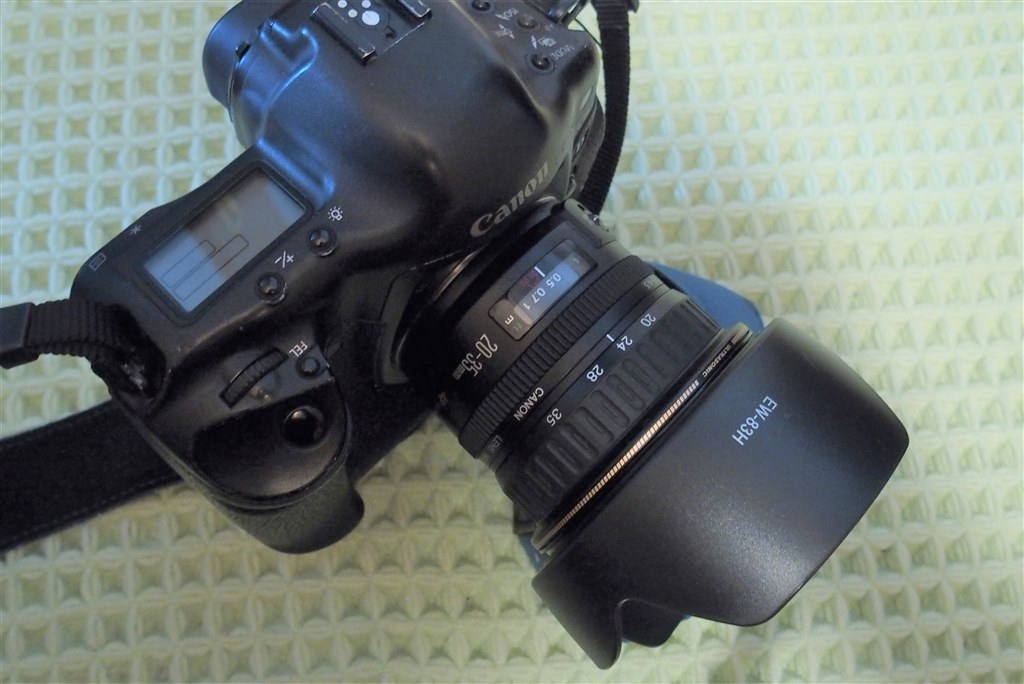 Canon EF レンズ 20-35mm F3.5-4.5 USM Canon EF 20-35mm ⁄ F3.5-4.5 レンズフード付き