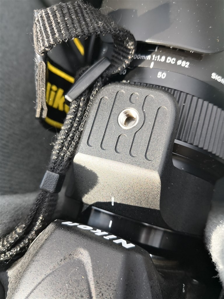 三脚座は外せるか?』 シグマ 50-100mm F1.8 DC HSM [ニコン用 三脚座は外せるか?』 シグマ 50-100mm F1.8 DC HSM [ニコン用