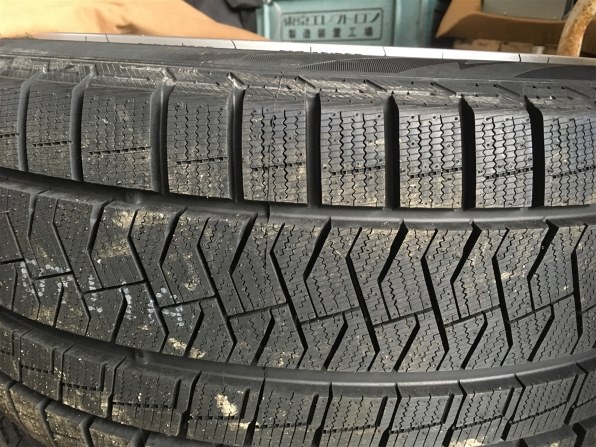 ピレリ ICE ASIMMETRICO 215/50R17 95Q XL投稿画像・動画 - 価格.com