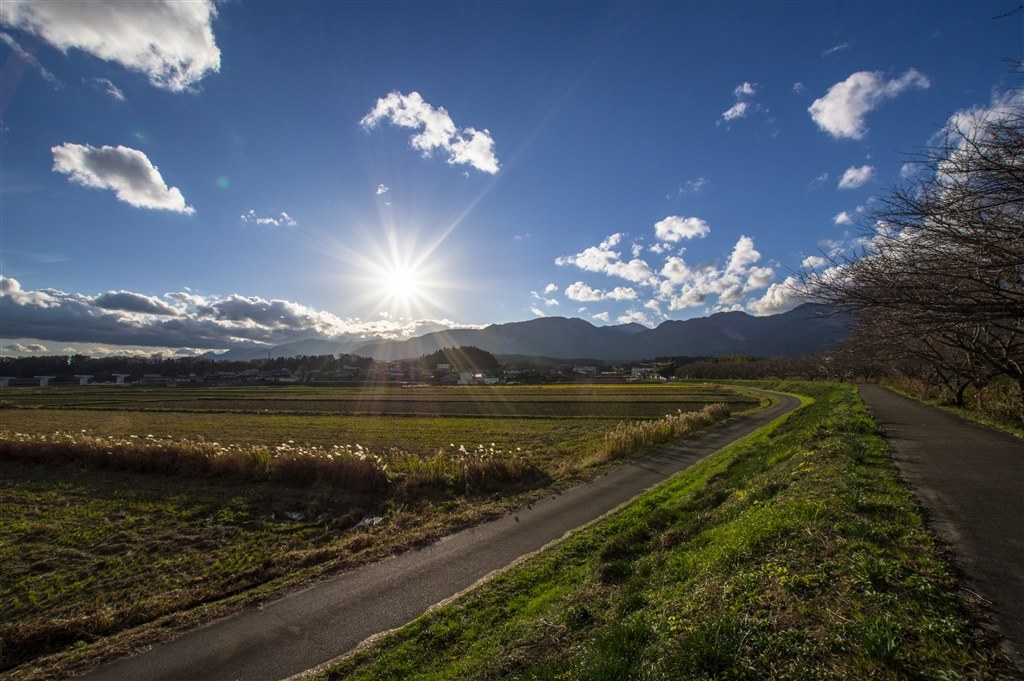 TAMRON 超広角レンズ 10-24mm f/3.5-4.5 広角レンズで悩みます』 ペンタックス PENTAX KP ボディ のクチコミ