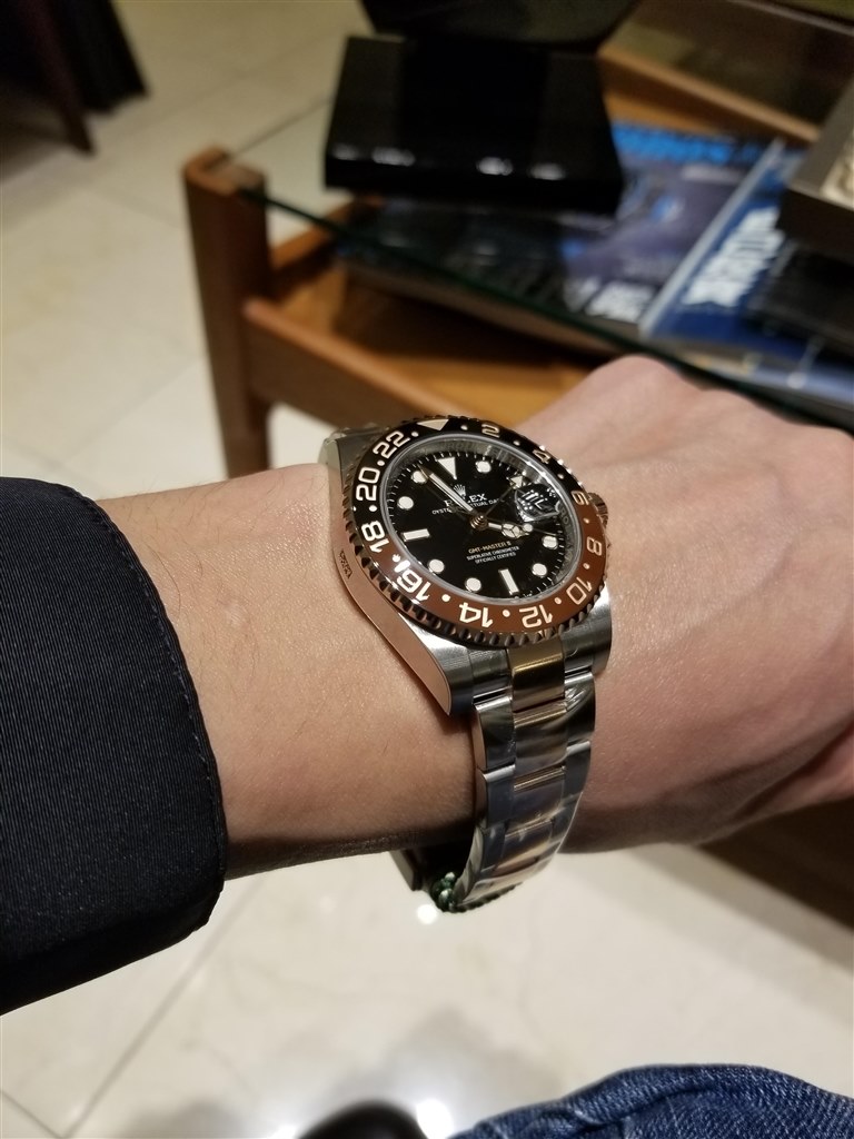 正規店にて購入しました！』 ロレックス GMTマスターII 126711CHNR