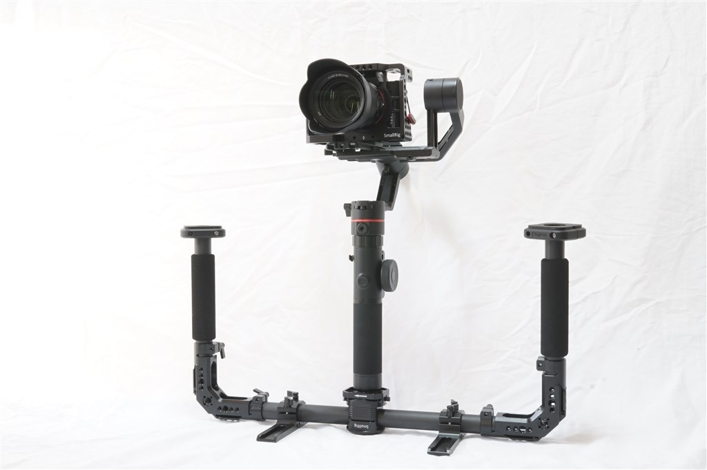 デュアルハンドルグリップ』 FeiyuTech DSLR Gimbal AK2000 のクチコミ