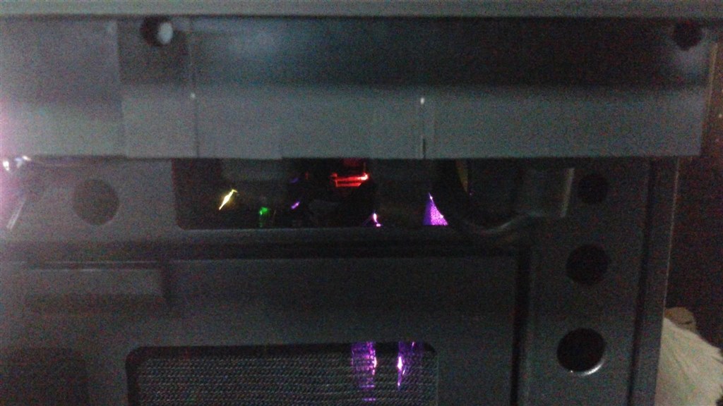 フロントパネルの取り外しについて』 ANTEC P110 silent の フロントパネルの取り外しについて』 ANTEC P110 silent の
