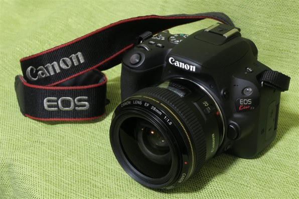 ワイドストラップはついてきますか？』 CANON EOS Kiss X9 EF-S18-55