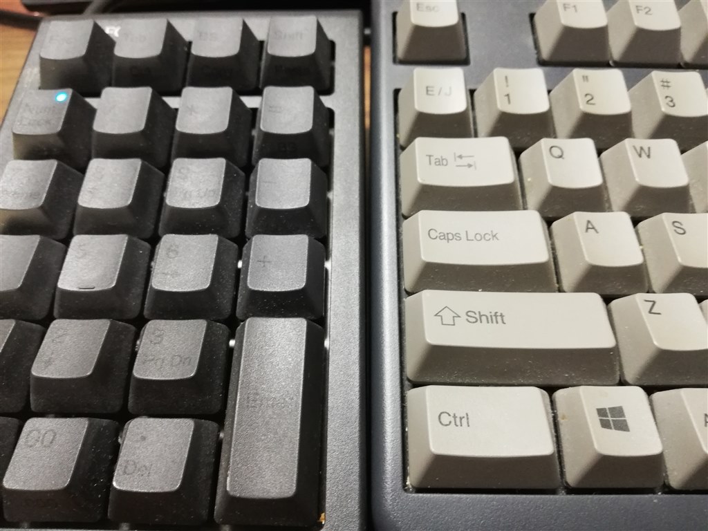 白、墨迷っています』 PFU Happy Hacking Keyboard Professional2 墨