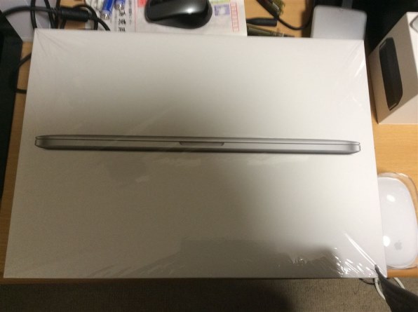 Apple MacBook Air Retinaディスプレイ 1600/13.3 MREF2J/A [ゴールド]投稿画像・動画 - 価格.com