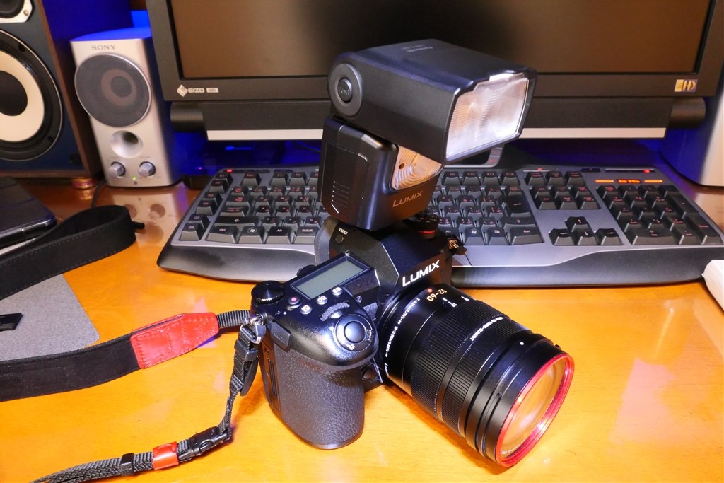 室内で子供を撮影するのにフラッシュは必要でしょうか?』 パナソニック