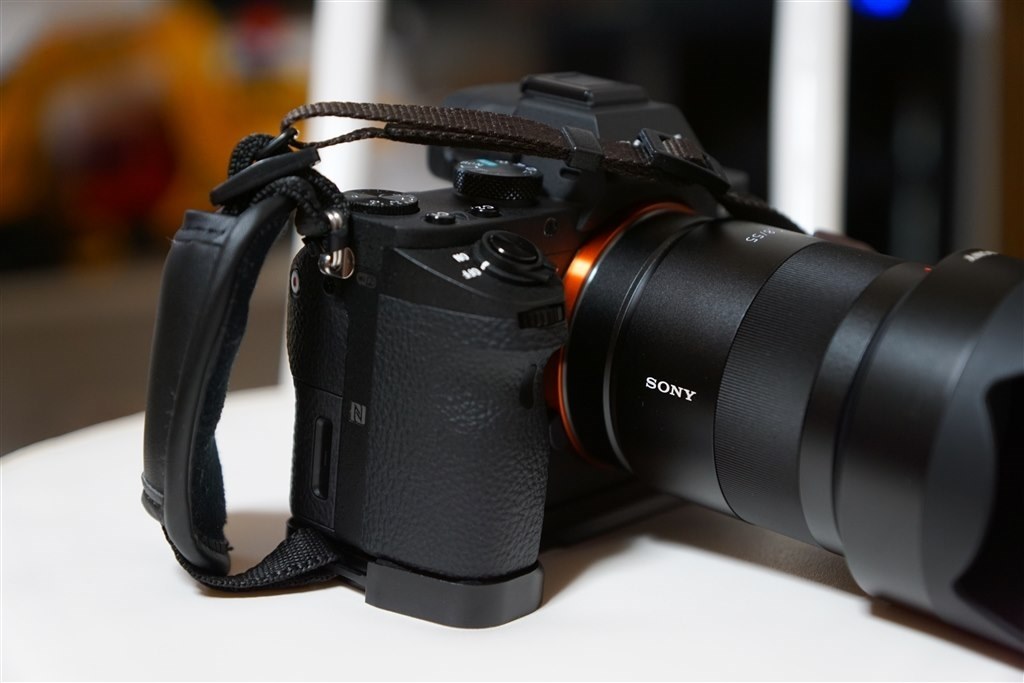 SONY α7 III シャッター新品交換済み、縦グリップ等おまけ多数付 SONY α7 III シャッター新品交換済み、縦グリップ等おまけ多数付