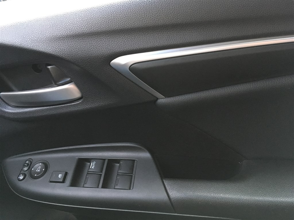 ドアの取っ手の回転半径が小さ過ぎる トヨタ Rav4 19年モデル のクチコミ掲示板 価格 Com
