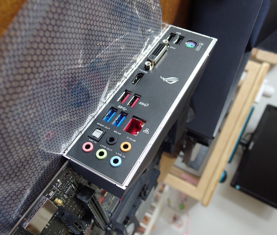 自作PC　ioパネル欠品 部品取りにも オプション承ります 自作PC ioパネル欠品 部品取りにも オプション承ります - メルカリ