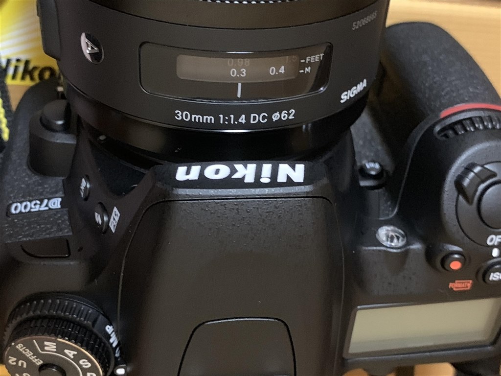 カメラ デジタルカメラ ボディ単体で購入しました。レンズに迷う。』 ニコン D7500 ボディ の 