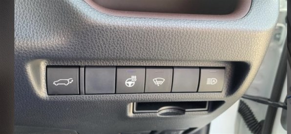 これ何のスイッチか教えて下さい トヨタ Rav4 19年モデル のクチコミ掲示板 価格 Com