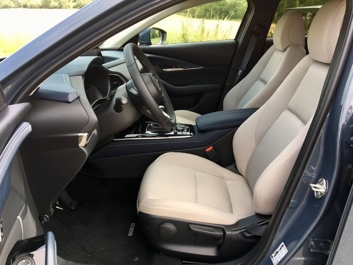 シートの色』 マツダ CX-30 2019年モデル のクチコミ掲示板 - 価格.com