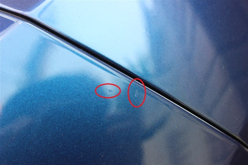 ホンダヴェゼルヘッドライト右 点灯確認済 すり傷のみ 『これは傷？です