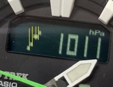 液晶にドット欠けのような。。。』 カシオ プロトレック トリプル