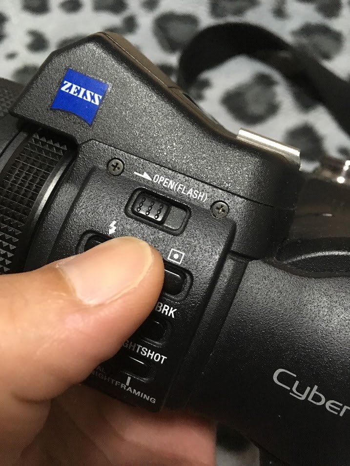 ジャンク SONY Cyber-shot DSC-F828 壊れています DSC-F828顛末 ジャンクは闇が深い… - 雑食カメラマンの雑感記