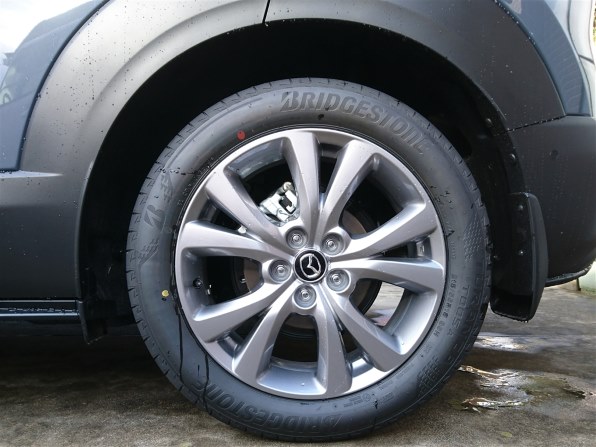 16インチホイール情報』 マツダ MAZDA3 ファストバック 2019年モデル