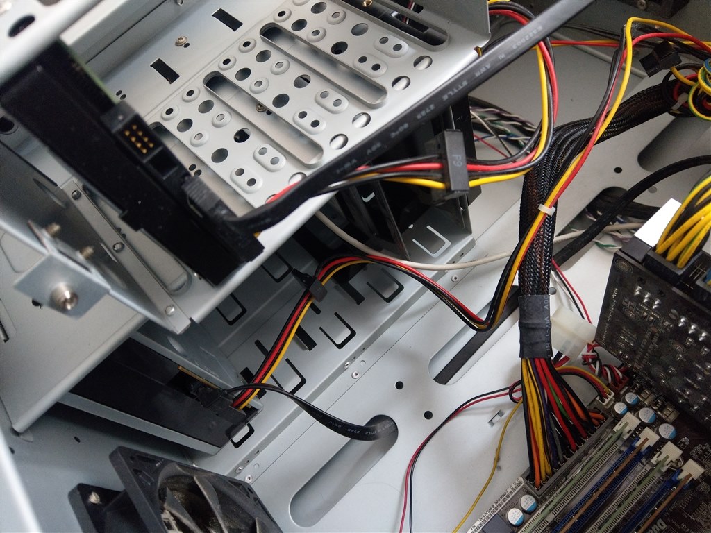 ジャンク デジノス GALLERIA QSF960HE 起動不可 GALLERIA ガレリア GCF1060GF】電源は入るけど、画面が真っ暗