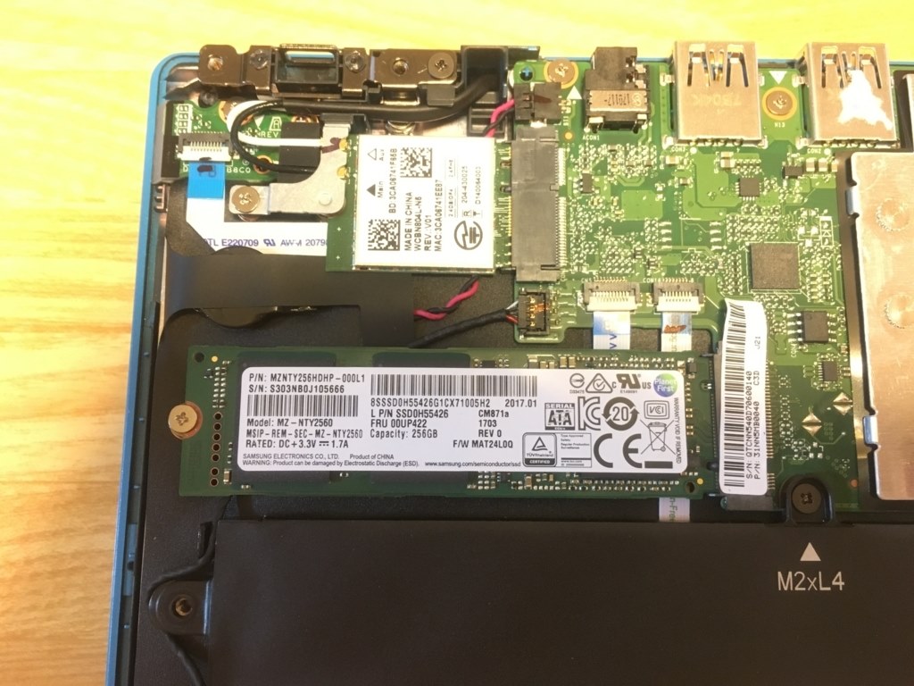 NEC HZ550/G SSD搭載　タブレット可　薄型軽量　初期化