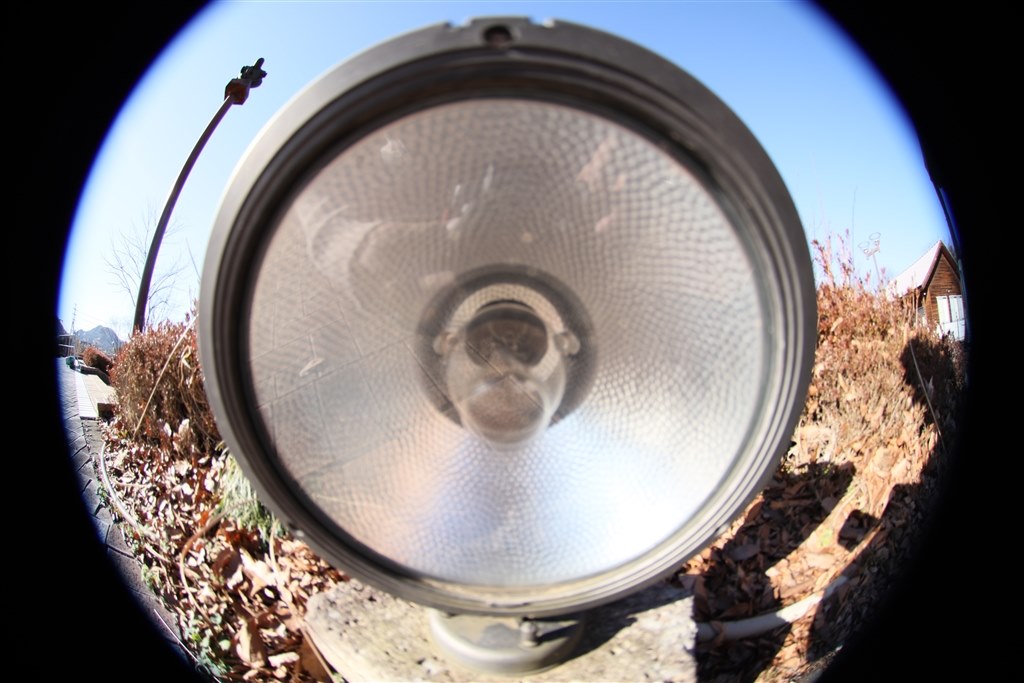 フードなし、フルサイズ対応を購入』 TOKINA AT-X 107 DX Fish Eye 10