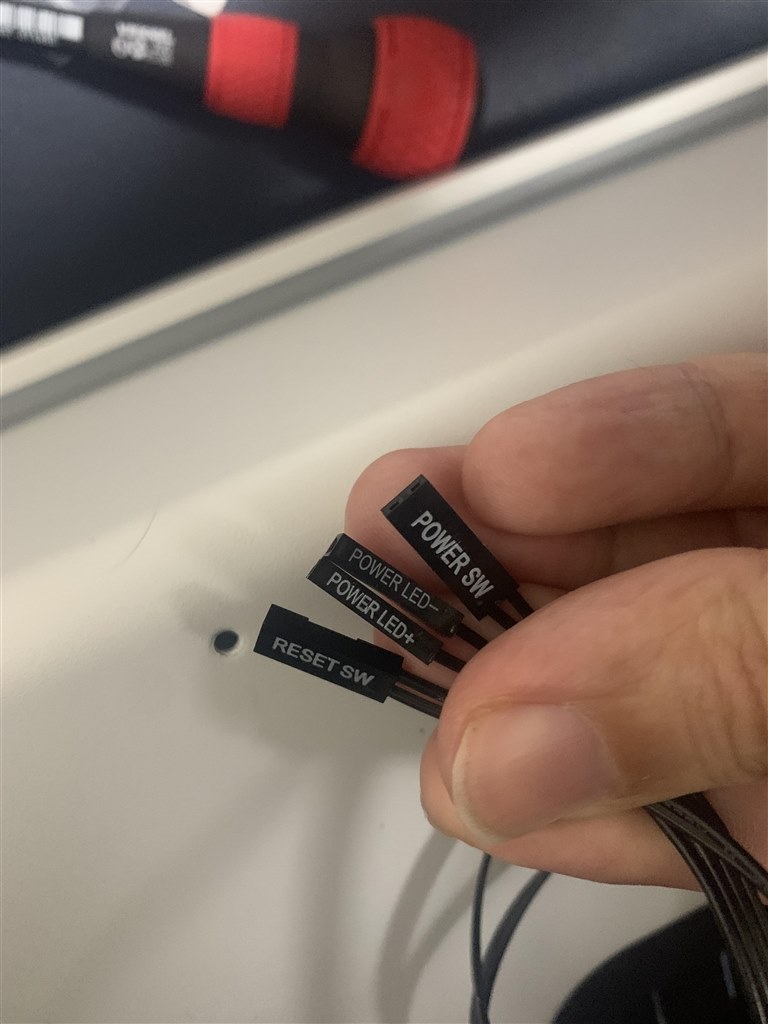 ケースから出ている配線』 Corsair iCUE 465X RGB のクチコミ ケースから出ている配線』 Corsair iCUE 465X RGB のクチコミ