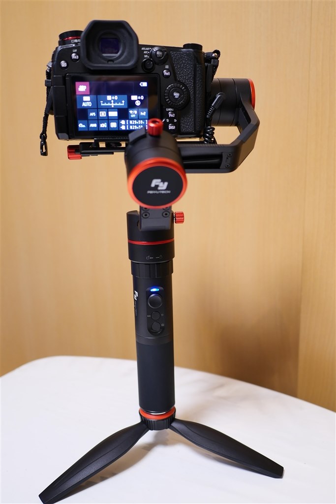 パナソニック LUMIX GH5／オリンパスF2.8 プロレンズ ／ 三脚