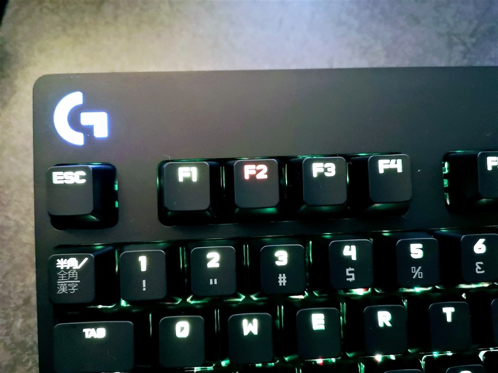F2キーだけ発光色がおかしい ロジクール Pro X Gaming Keyboard G Pkb 002 青軸 ブラック のクチコミ掲示板 価格 Com