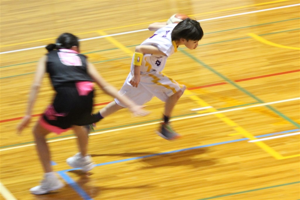 体育館でのバスケの撮影 シグマ 50 100mm F1 8 Dc Hsm キヤノン用 のクチコミ掲示板 価格 Com