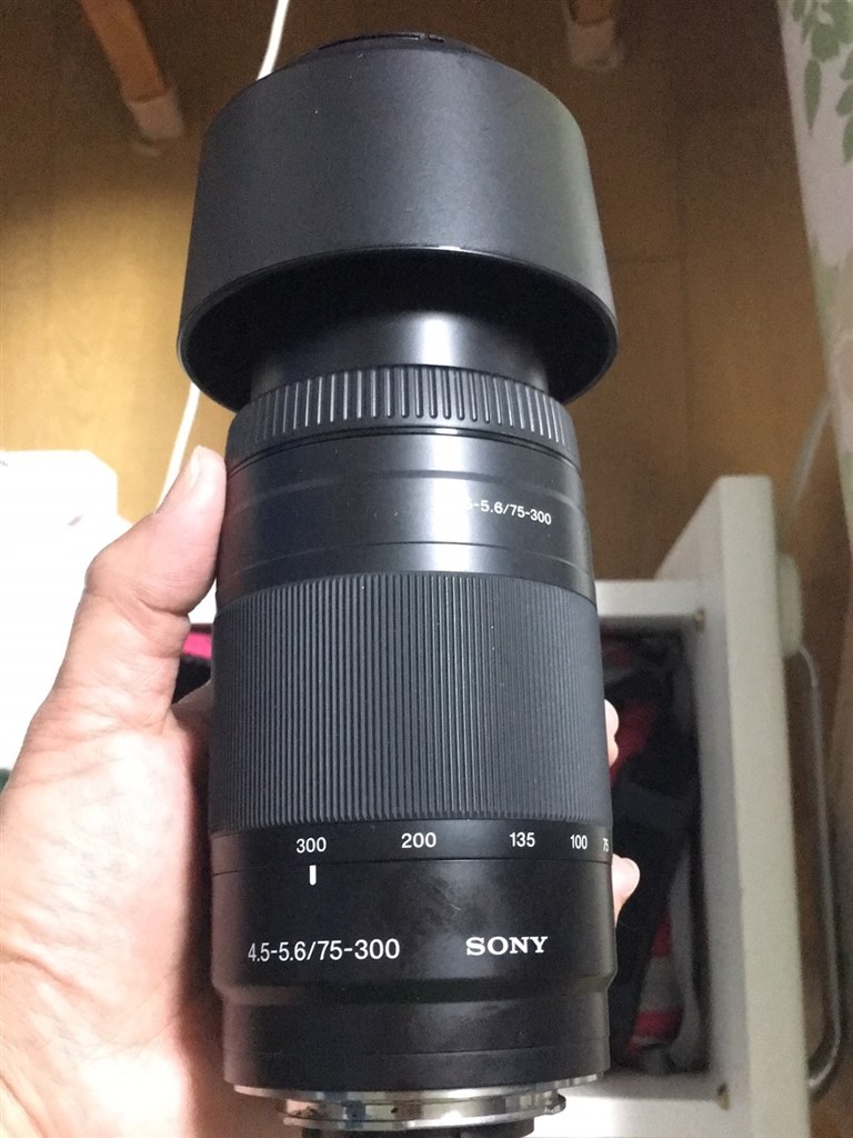 ソニー 望遠レンズ 75-300mm4.5-5.6 SONY