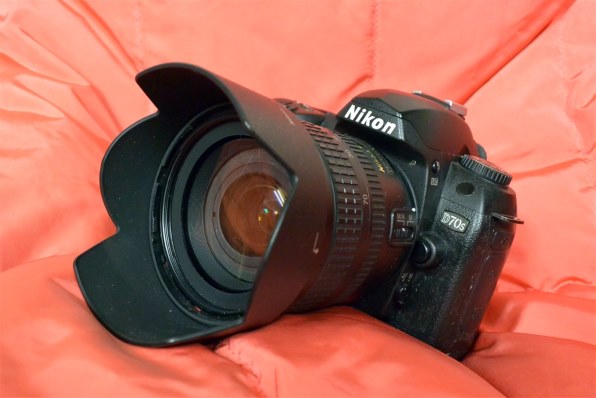 ニコン　Nikon D70s 一眼レフ　レンズセット Amazon | Nikon D70 デジタル一眼レフカメラ レンズキット [AF-S