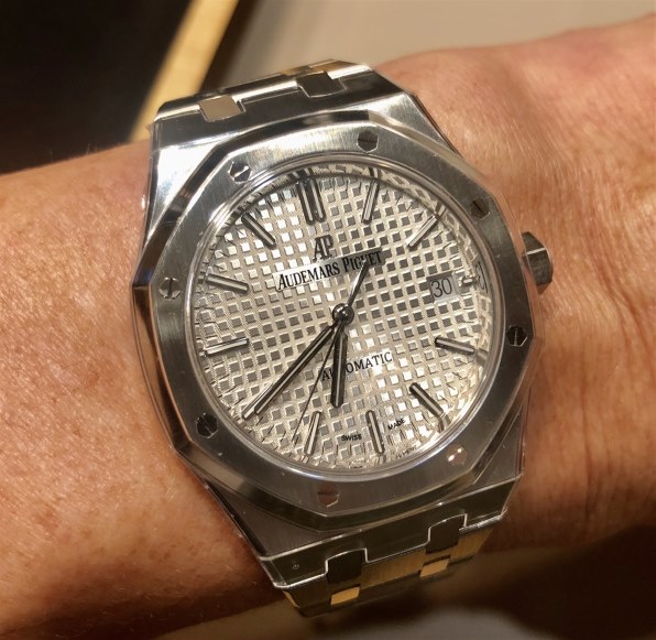 【えみりんさん専用】オーデマピゲ ロイヤルオーク 純正1コマ 15450ST オーデマ・ピゲ ロイヤルオーク 15450ST.OO.1256ST.01投稿画像・動画