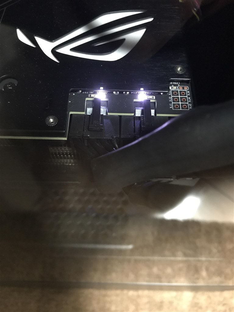 ASUS ランボルギーニ EEEPCVX6-BK (2) 通電不可 電源白点滅 ASUS ランボルギーニ EEEPCVX6-BK (2) 通電不可 電源白点滅 ASUS