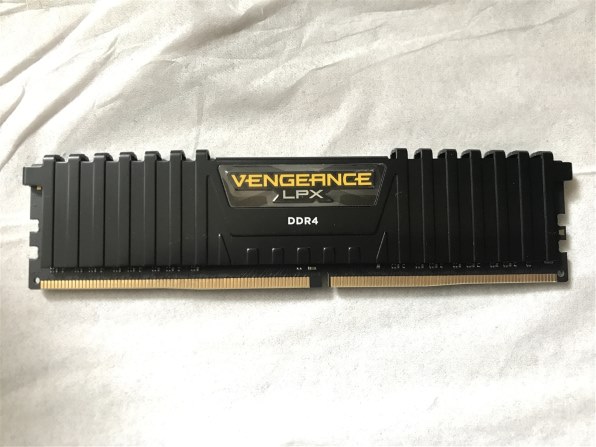 CORSAIR DDR4 8GB×2枚 CMK16GX4M2B3200C16 CORSAIR CORSAIR(コルセア) CMK16GX4M2B3200C16 ［DIMM DDR4