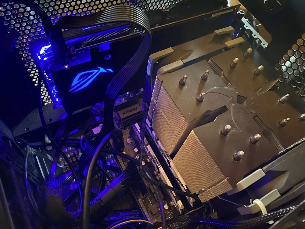 温度が80℃を超えると電圧が下がりFPSが出ない』 ASRock Phantom