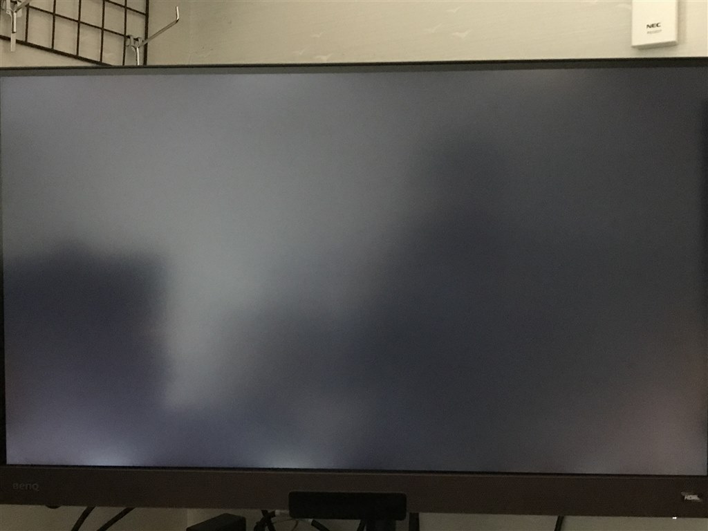 輝度ムラが酷い個体に当たってしまいました』 BenQ EX2780Q [27インチ