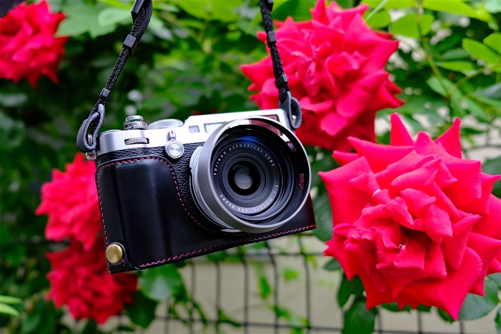 富士フイルム X100F BLACK メンテナンス済み 付属品完備