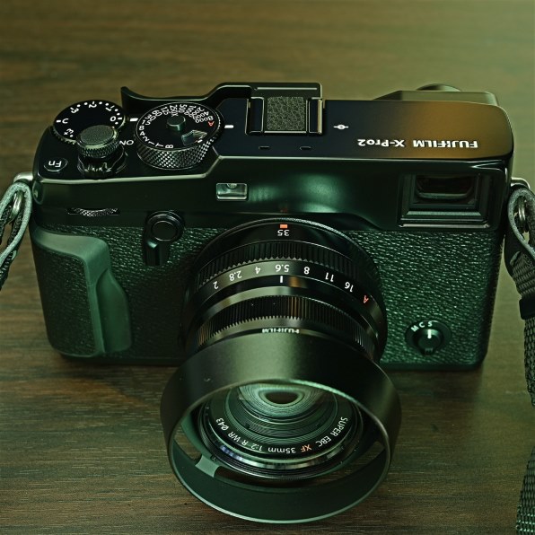 Fujifilm XF35mmF2レンズ 黒 フジノンレンズ XF35mmF2 R WR | レンズ | FUJIFILM X Series
