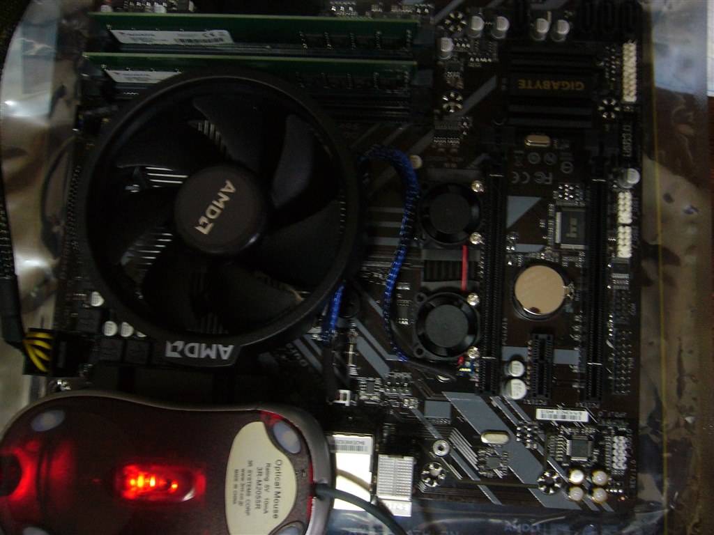 マザーボードの初期不良かどうかと、調べ方を教えてください