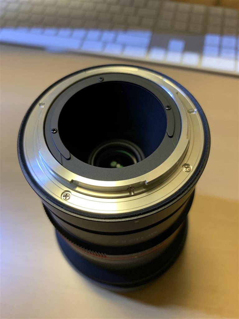 既存製品との違い、リアフィルターホルダーがある？』 SAMYANG 14mm F2