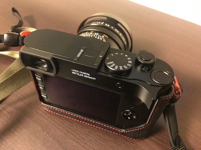 Leica (ライカ) Q2用 純正 サムレスト ブラック | nate-hospital.com