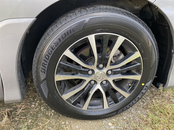 店舗用ブリヂストン　REGNO　GRVⅡ　235/50Ｒ18　LOXARNYアルミホイール付きセット　4本　5H/7.5J　ET42/114.3　サマータイヤ ラジアルタイヤ