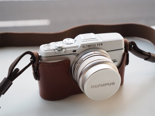 オリンパス OLYMPUS PEN E-P5 17mm F1.8レンズキット プレミアムモデル [ホワイト]投稿画像・動画 - 価格.com